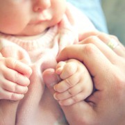 二人目ママにはご褒美を!出産祝いに贈りたい、女性の欲しいを意識したアイテム特集