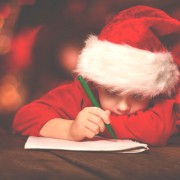 クリスマスプレゼントに贈りたいおもちゃ【男女別】22選。子どもが喜ぶアイテムを
