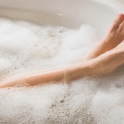 バスグッズをプレゼントに。香りや見た目で嬉しくなる、女友達への癒しギフトTIP