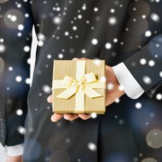 「大切なひと」に昇格!片想い中の女性に贈る、気持ちが伝わる誕生日プレゼント