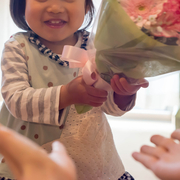 友達の子供へプレゼント。誕生日、重くならずに贈れる好印象ギフトはコレ。