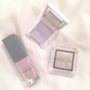 脱・定番!女友達に贈るコスメのプレゼントは、「カラー」で差をつけるのが正解