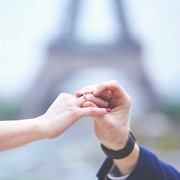 【結婚祝い】ディズニーマニアの新婚さんには、大好きが詰まった贈り物を