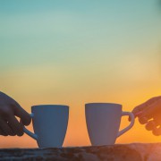 お揃い雑貨をプレゼントしよう。二人の絆育むペアアイテム特集