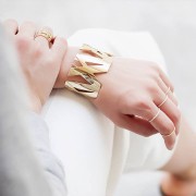 クリスマスに欲しい!洗練されたアクセサリーのプレゼントで、彼女を喜ばせよう。