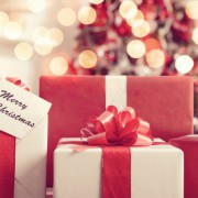 【相手別】クリスマスのプレゼントを渡す日にちと、おすすめギフトをチェック!