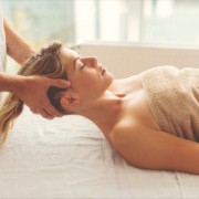 母の日にエステをプレゼントしよう。「いつまでも綺麗でいて」という願いをこめて。
