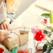 母の日に贈るグリーティングカードで、お母さんも思わず笑顔に