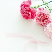 【母の日】花束に気持ちを託して。花言葉で選ぶ、おしゃれなフラワーブーケリスト