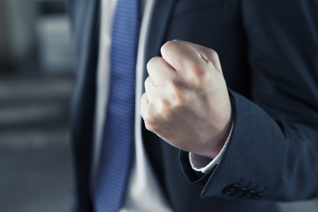 息子に贈る就職祝いはこれ 社会人生活に役立つおすすめアイテム Anny アニー